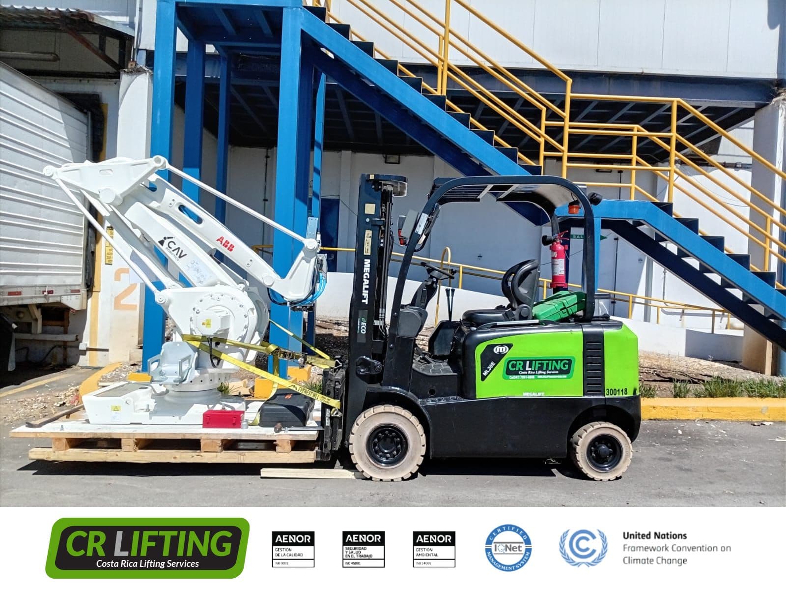 ¡Montacargas de 3tons eléctrico, en acción!