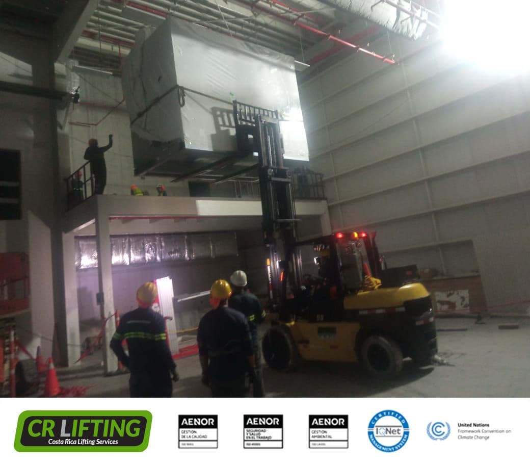 ¡Montaje en segundo piso, montacargas 5 tons, operador y ayudantes!